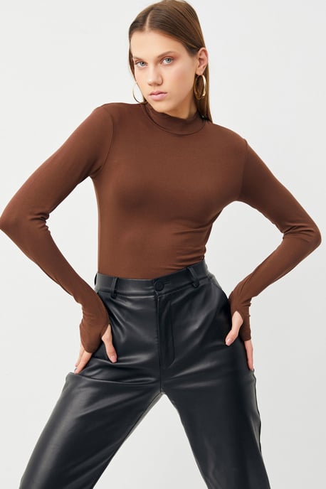 Women's 4-Pack Cut-Out Half Turtleneck Bodysuits - Image 3