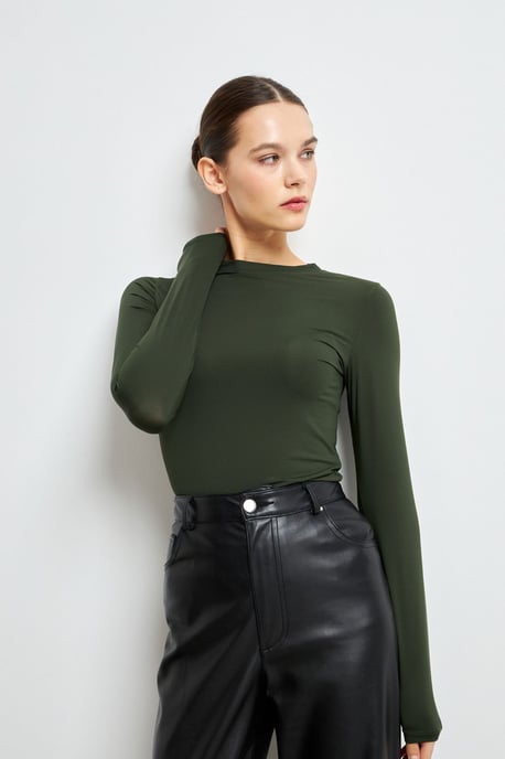Women's Slim Fit Crew Neck Blouse - Image 2