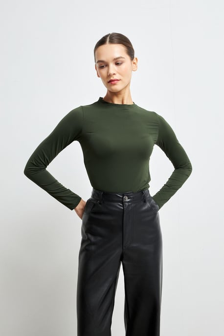 Women's Slim Fit Crew Neck Blouse - Image 3