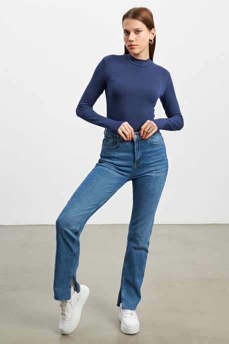 Damesbody met slim fit en halve col - Image 5