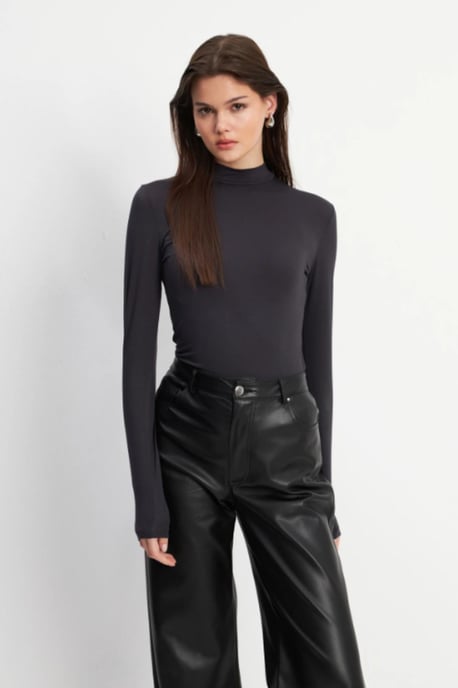 Women's 4-Pack Slim Fit Turtleneck Bodysuits - Image 5