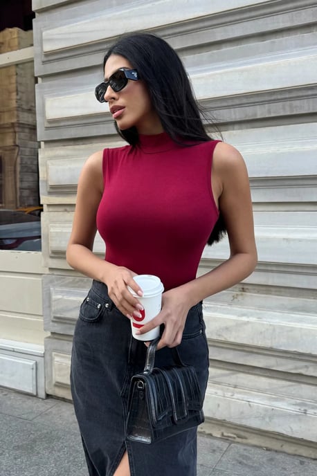 Women's 2-Pack Sleeveless Half Turtleneck Bodysuits - Image 3
