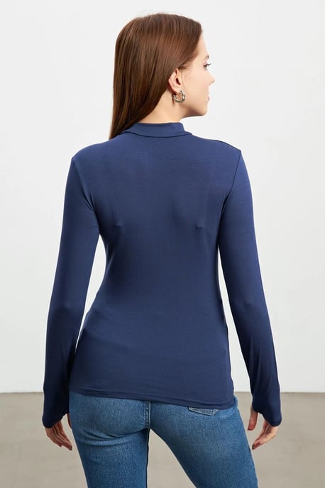 Women's 2-Pack Cut-Out Half Turtleneck Bodysuits - Image 5