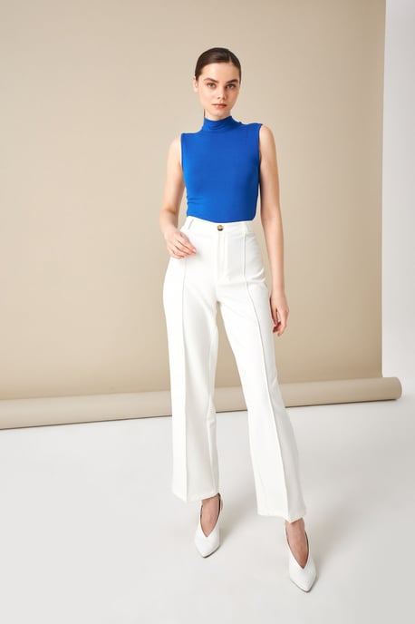 Women's Sleeveless Half Turtleneck Blouse - Image 3