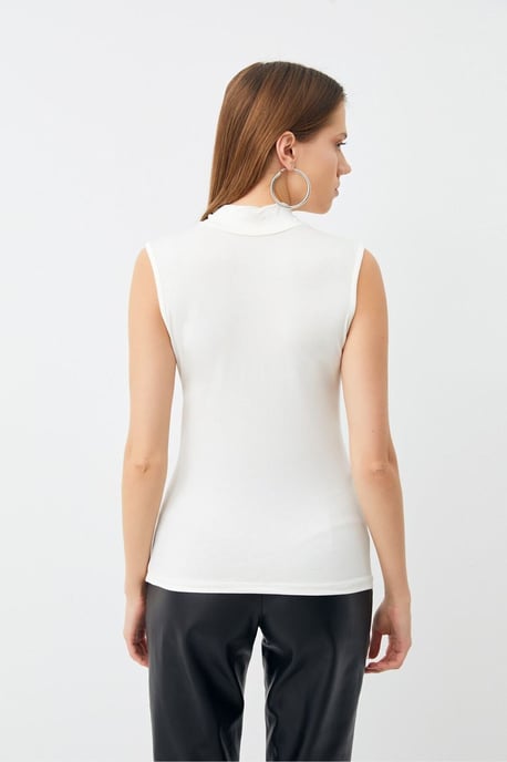 Women's Sleeveless Half Turtleneck Blouse - Image 3