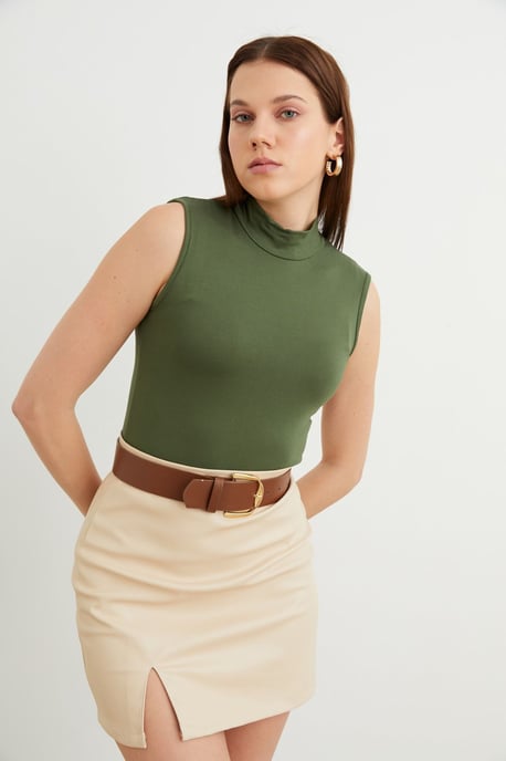 Women's Sleeveless Half Turtleneck Blouse - Image 2