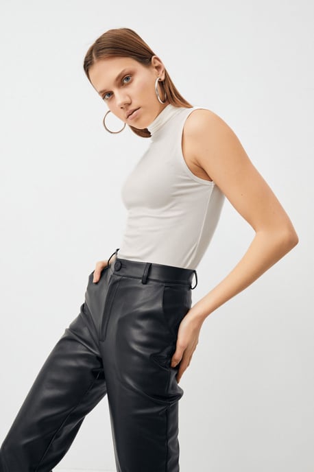 Bipantolon Damesblouse zonder mouwen met halve col - Image 2