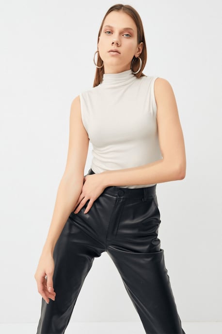 Bipantolon Damesblouse zonder mouwen met halve col - Image 4