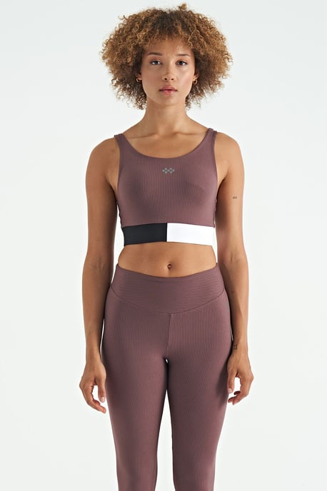 Crop Sleeveless Color-block Sports Top - Image 1
