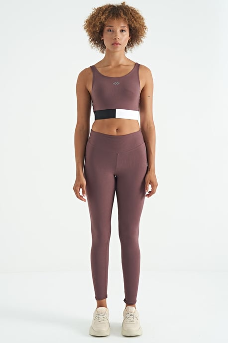 Crop Sleeveless Color-block Sports Top - Image 2