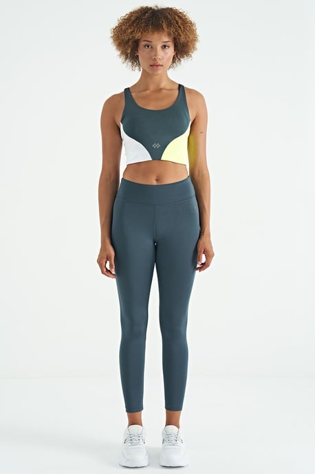 Women's Colour-block Cropped Sports Top - Image 2