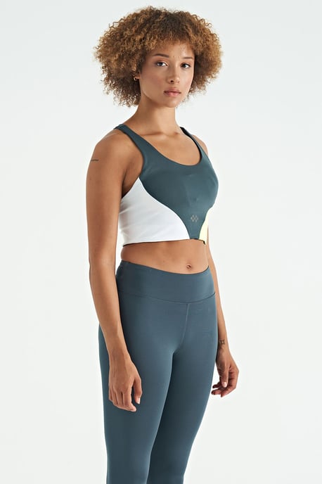 Women's Colour-block Cropped Sports Top - Image 6