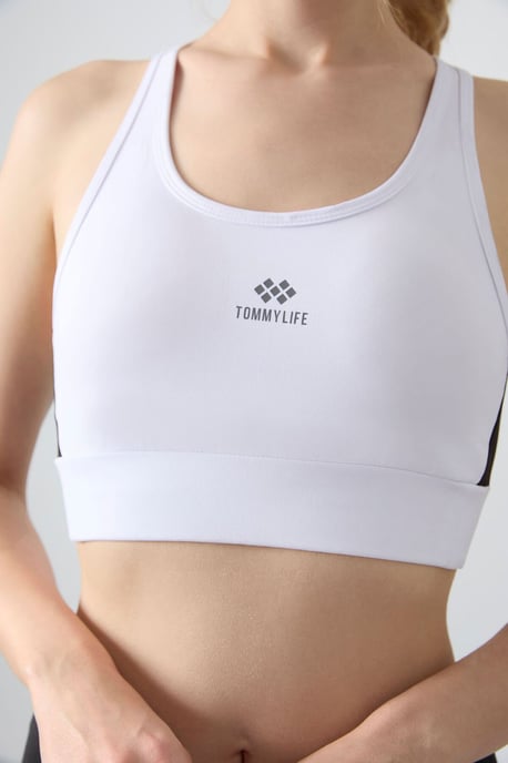 Fitted Sleeveless Crop Sports Top - Image 3