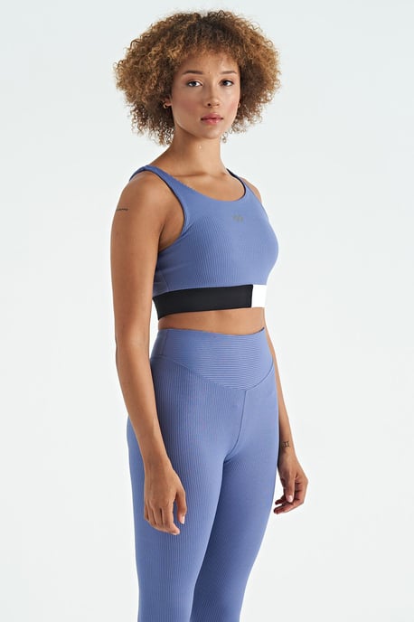 Crop Sleeveless Color-block Sports Top - Image 4