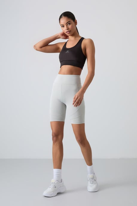 Fitted Sleeveless Crop Sports Top - Image 3