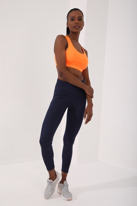 Sleeveless Cropped Fitted Sports Top - Image 4