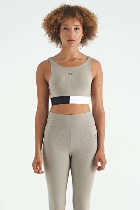Crop Sleeveless Color-block Sports Top - Image 1