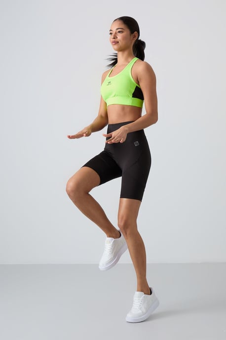 Fitted Sleeveless Crop Sports Top - Image 3