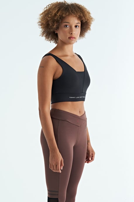Women's Color-Blocked Sleeveless Crop Sports Top - Image 4