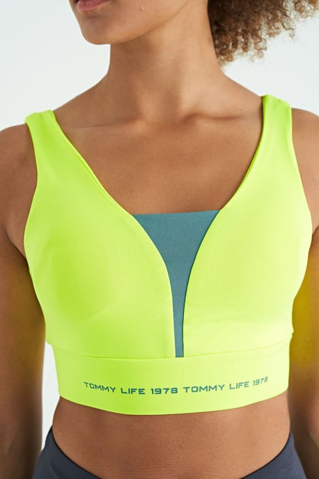 Women's Color-Blocked Sleeveless Crop Sports Top - Image 6