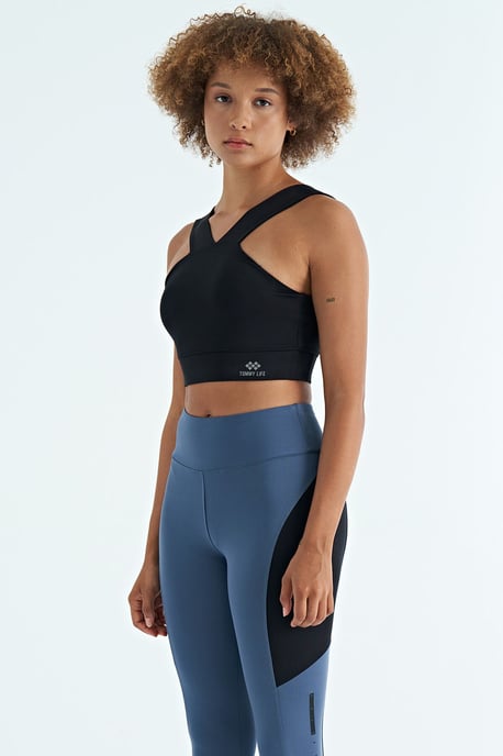 Women's Cropped Sleeveless V-neck Sports Top - Image 3
