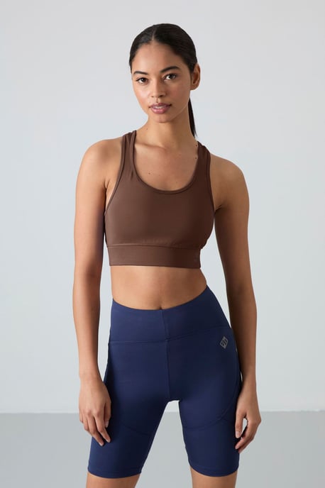 Sleeveless Cropped Fitted Sports Top - Image 4