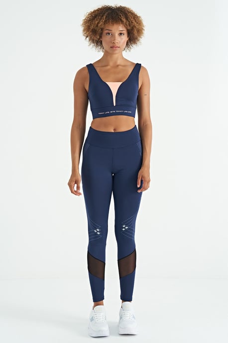 Women's Color-Blocked Sleeveless Crop Sports Top - Image 2