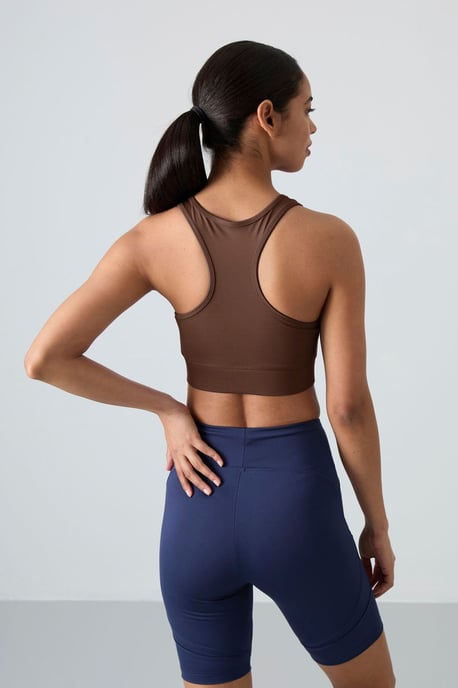 Sleeveless Cropped Fitted Sports Top - Image 6