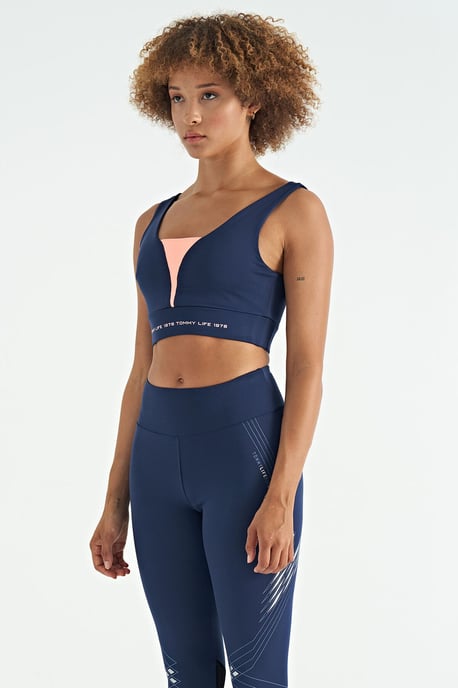 Women's Color-Blocked Sleeveless Crop Sports Top - Image 4