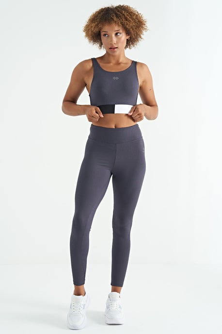 Crop Sleeveless Color-block Sports Top - Image 5
