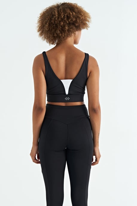 Women's Color-Blocked Sleeveless Crop Sports Top - Image 6