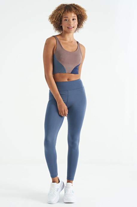 Women's Colour-block Cropped Sports Top - Image 3