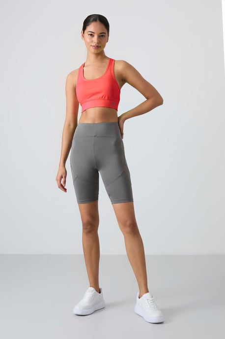 Sleeveless Cropped Fitted Sports Top - Image 3
