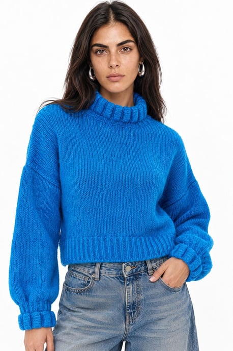 Thick Turtleneck Textured Crop Sweater - Image 1