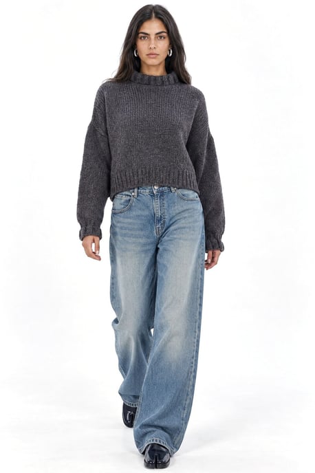 Thick Turtleneck Textured Crop Sweater - Image 2