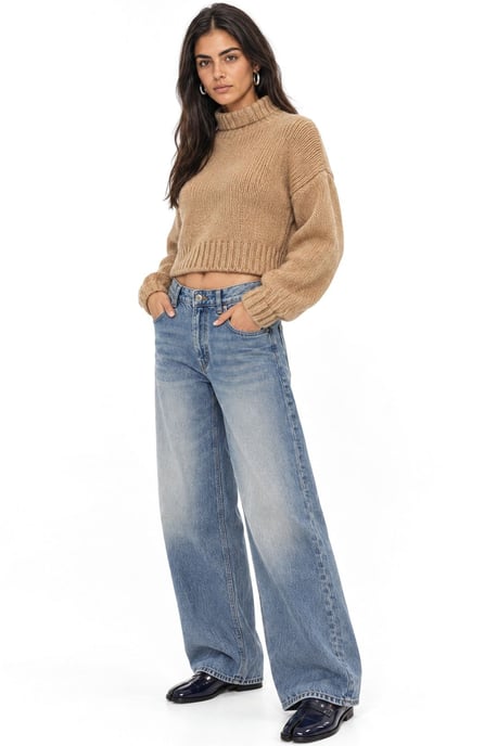 Thick Turtleneck Textured Crop Sweater - Image 2