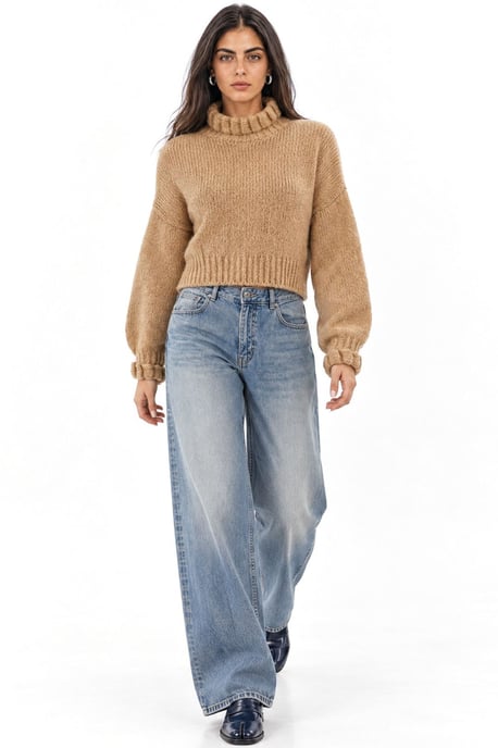 Thick Turtleneck Textured Crop Sweater - Image 3