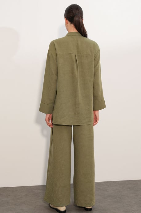2-delige set met oversized overhemd en broek - Image 6