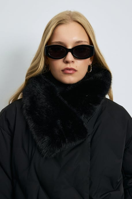 LUFIAN Women's Down Puffer Jacket with Removable Faux Fur Collar - Image 5