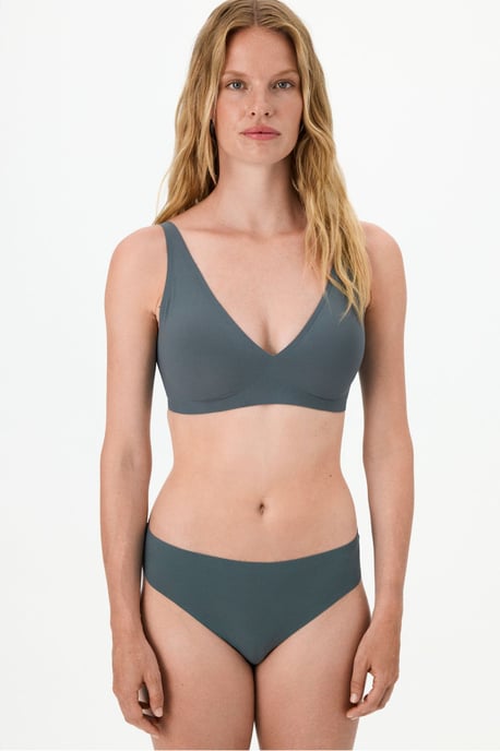 No-Show Fit Decolette Padded Bra - Image 3