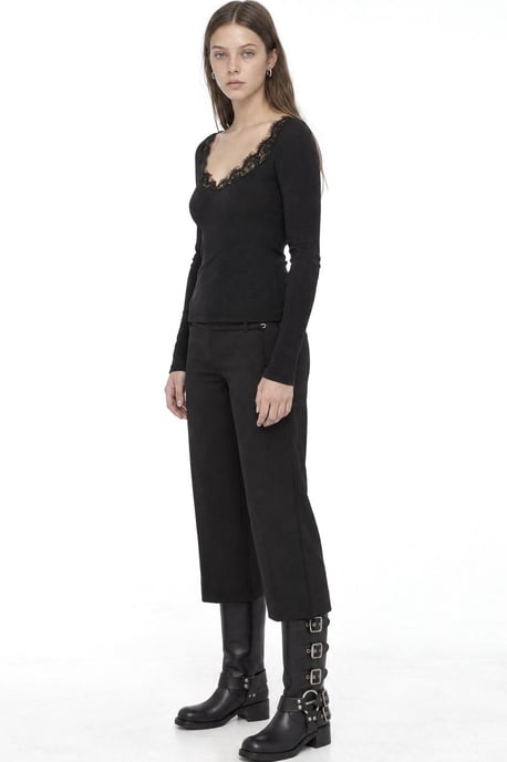 Women’s Cotton Blouse - Image 2