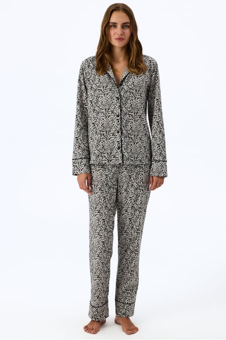 Penti Noir Garden pyjamaset med leopardmönster, långärmad skjorta och byxor - Image 1