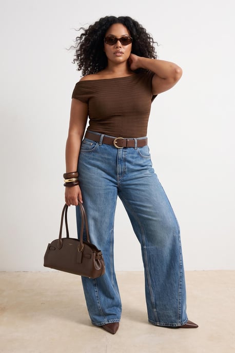 Trendyol Curve Dam Brun Enfärgad Ärmlös Figursydd Plus size Blusar - Image 1