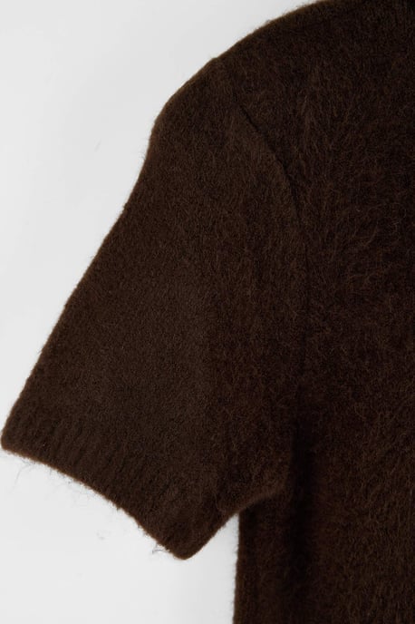 TRENDYOLMİLLA Dames Bruin Effen Kort Getailleerd Blouses - Image 5