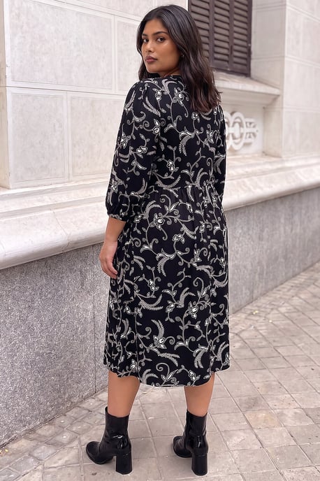 Curve Floral V-Neck Stretch Dress - Image 3