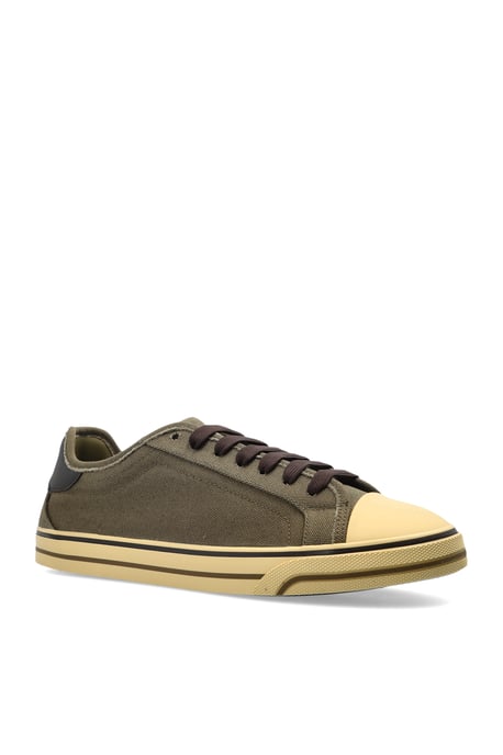 Sports shoes with logo - Image 3