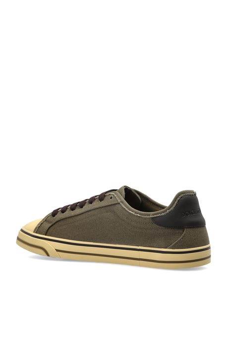 Sports shoes with logo - Image 4