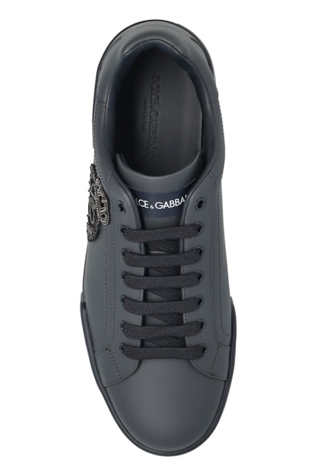 Sports shoes with logo - Image 5