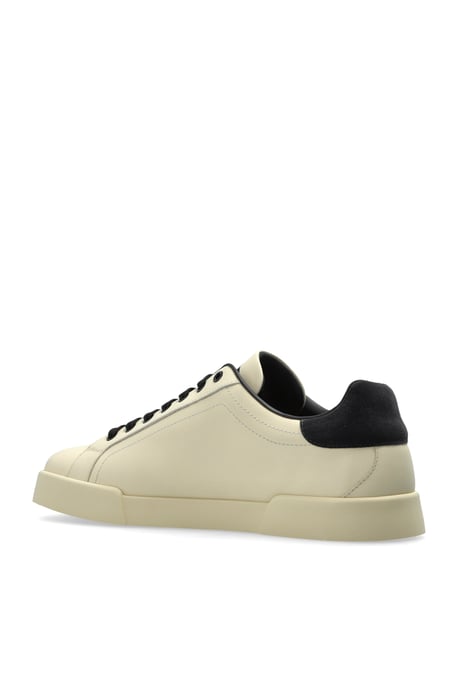 Sports shoes with logo - Image 3