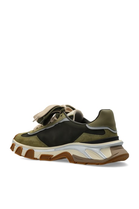 Sports shoes with logo - Image 4